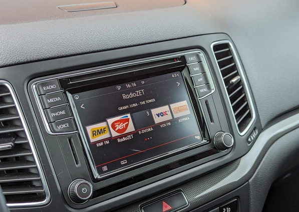 Volkswagen Sharan cena 119000 przebieg: 66700, rok produkcji 2019 z Olsztyn małe 154